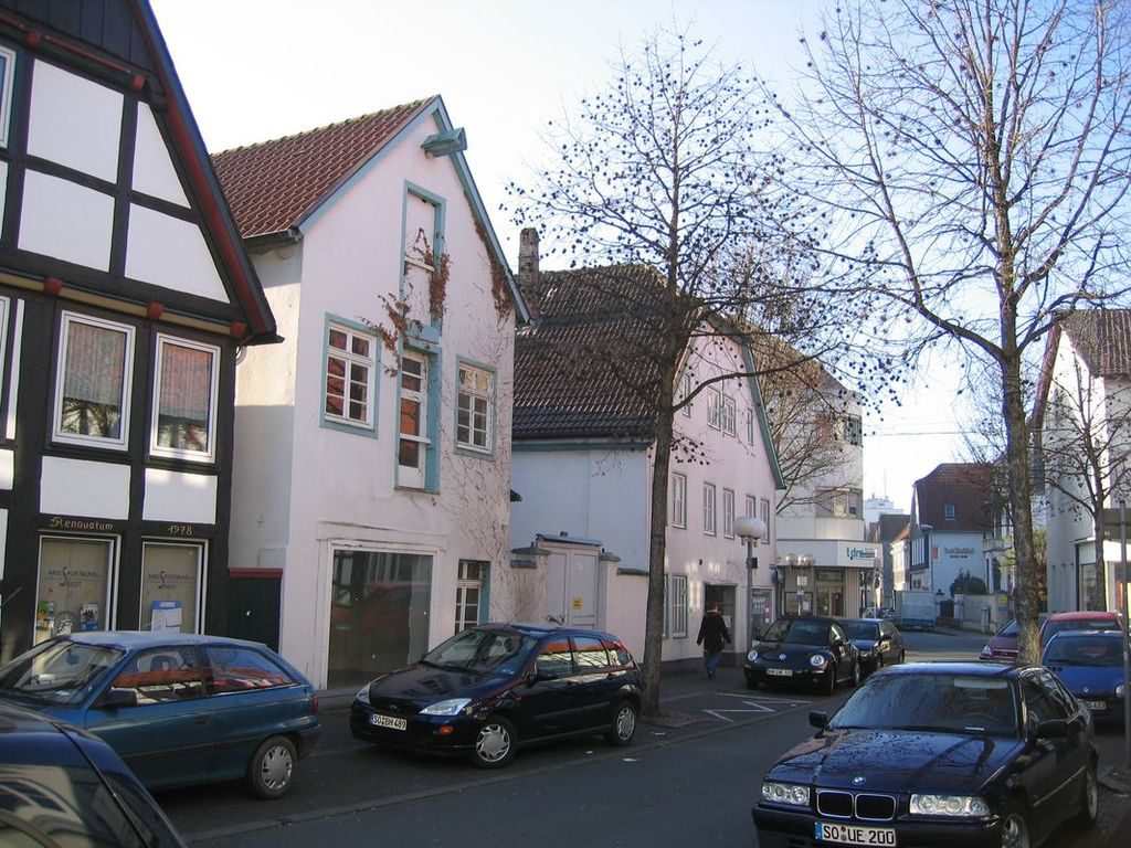 Der abgerissene Gebäudekomplex mit kleinem Innenhof an der Ecke zur Cappelstraße.